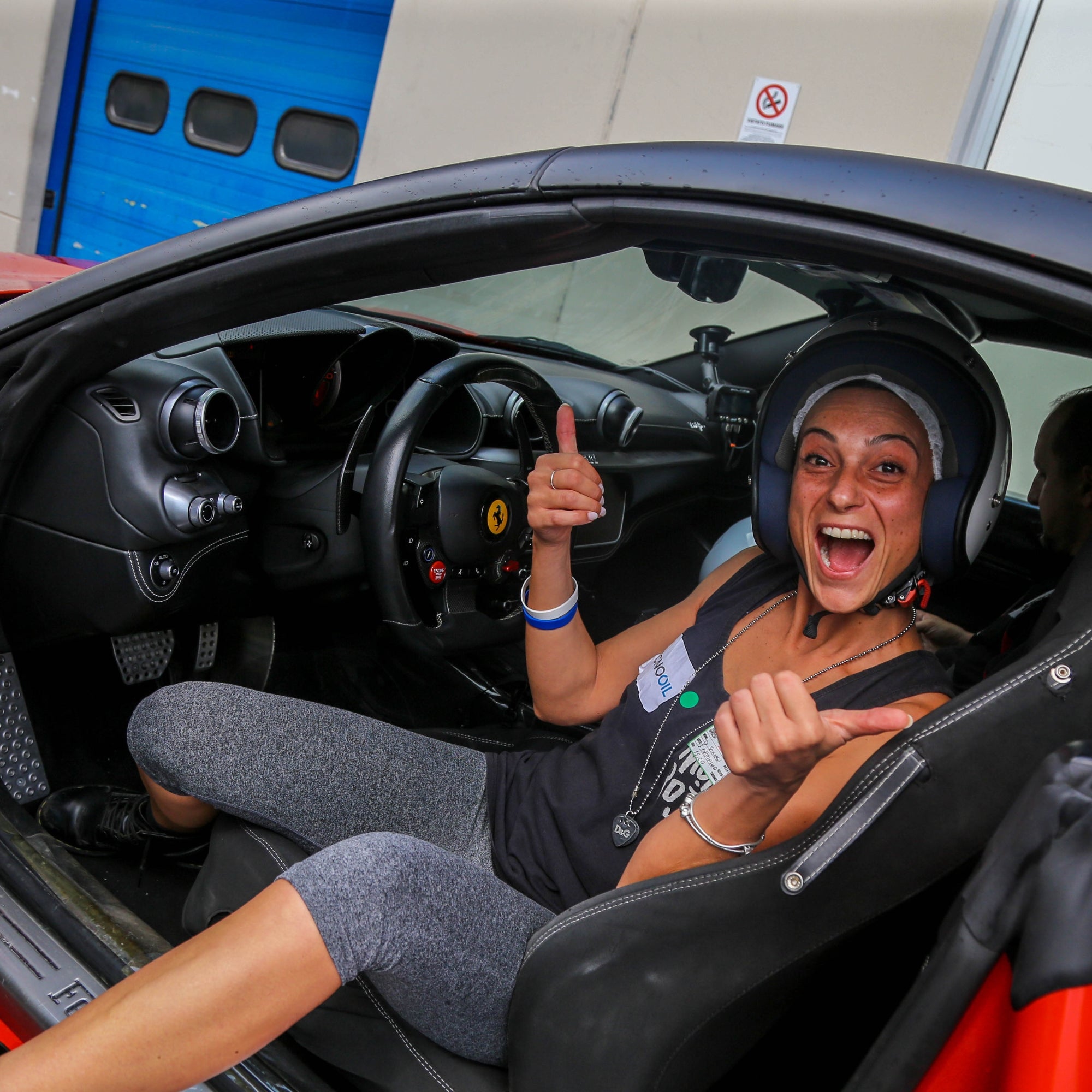 Single VIP in Pista per un Giorno — Vivi l’emozione della guida sportiva