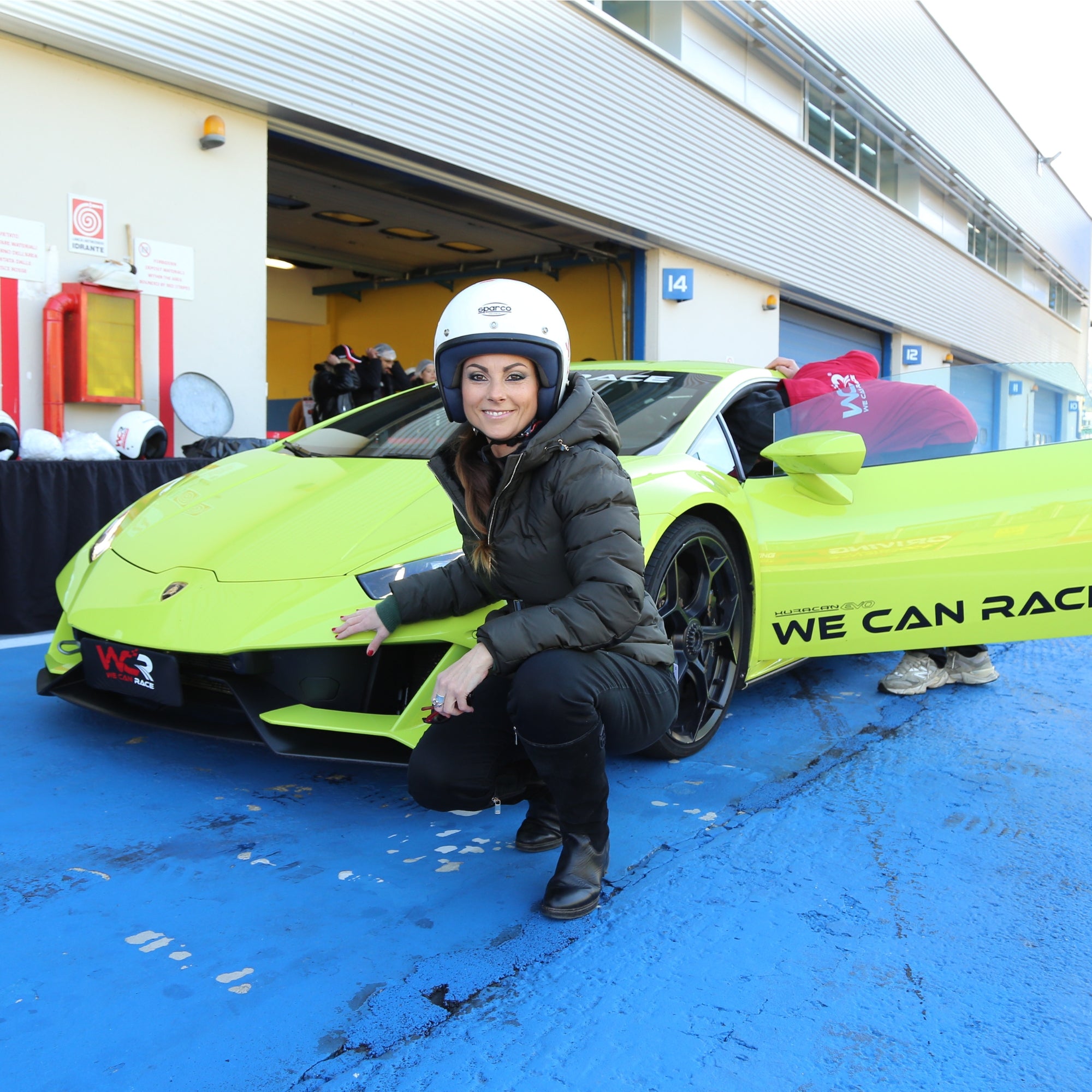 Single VIP in Pista per un Giorno — Vivi l’emozione della guida sportiva