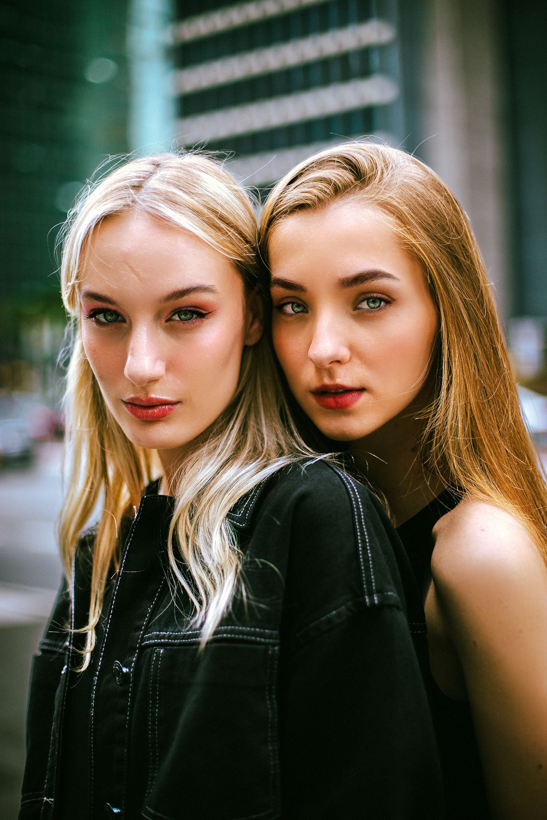 Abbonamento conoscenza 2 single donne